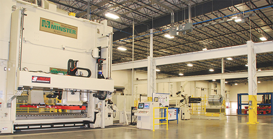 1000-ton Nidec Minster press and integrated feed system