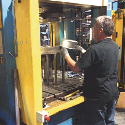 Operators Revel in Hydraulic-Press Controls Refresh