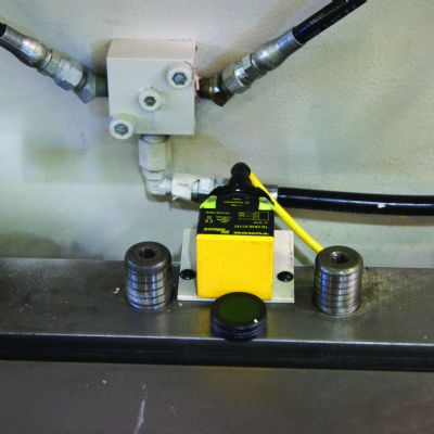 Hydraulic Presses: Control Technology Irons Out Pr...