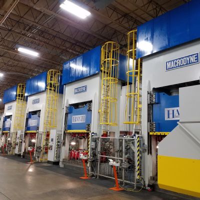 Hydraulics Support Big Move to Bigger Parts