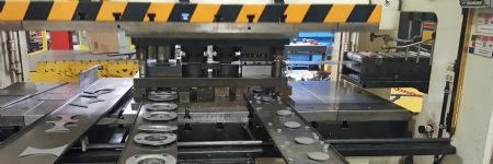 Magnetic Clamping Puts Die Change Delays Out to Pasture