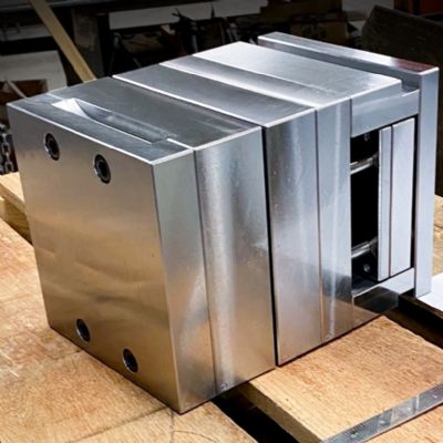 Superior Die Set Fast-Tracks Mold-Base Build for Ventil...