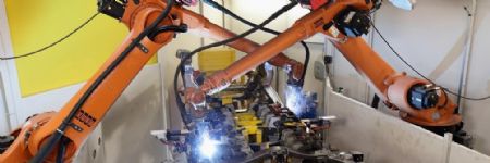 Kuka Wins Mercedes-Benz BIW Production-Line Automation Contract
