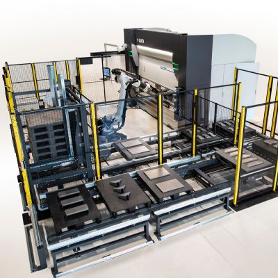 Robotic Bending System Features Automated Tool-Changing...