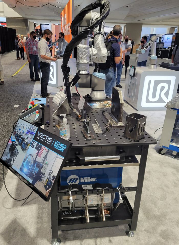 Universal-Robots-Vectis-Welding-Cobot