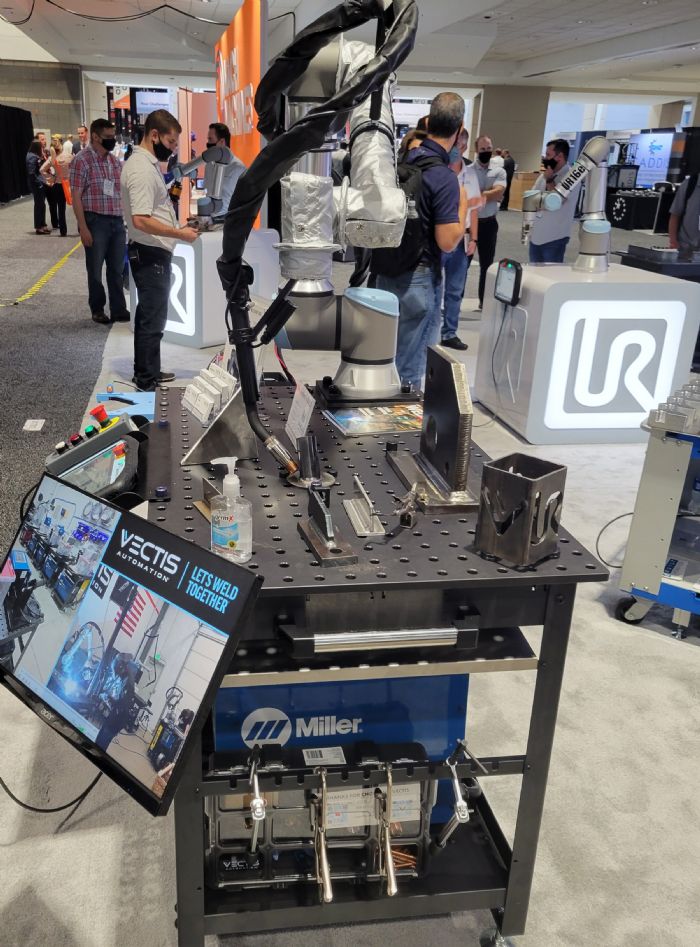 Universal-Robots-Vectis-Welding-Cobot