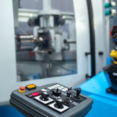 Leifeld Smart Control Supports the Metal-Spinning Machine Operator in Autopilot Mode