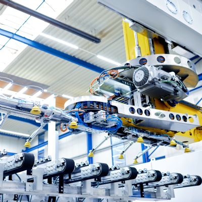 Innovative Press-Linking Automation for Tandem Lines Reduces...