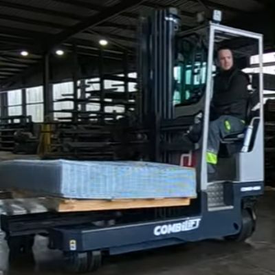 Multidirectional Forklift Ideal for Tight Spaces