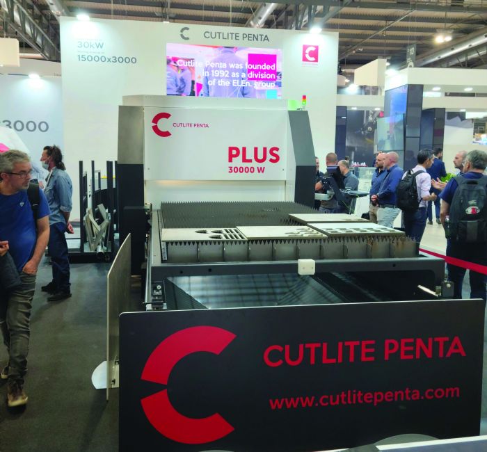 Cutlite-Penta-30-kw-laser-cutting-Lamiera