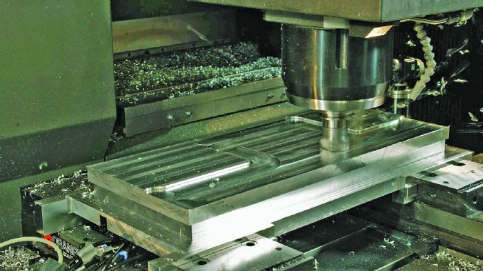 Hybrid milling friction stir welding battery tray