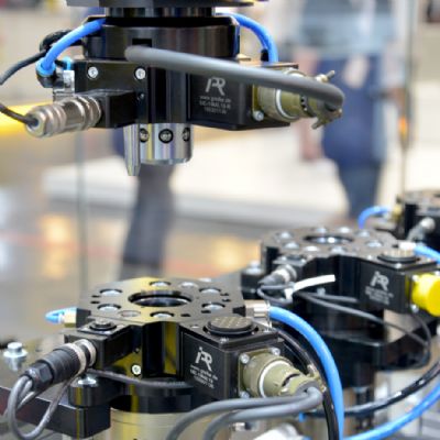Modular Tool Changing for Robots