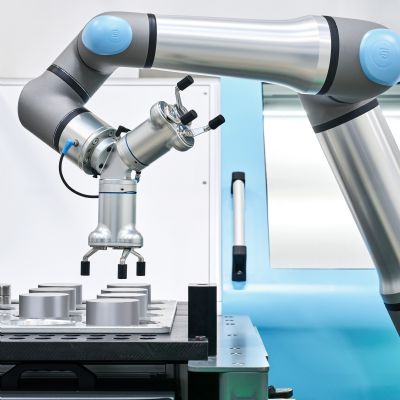 New Cobot Features 30-kg Payload