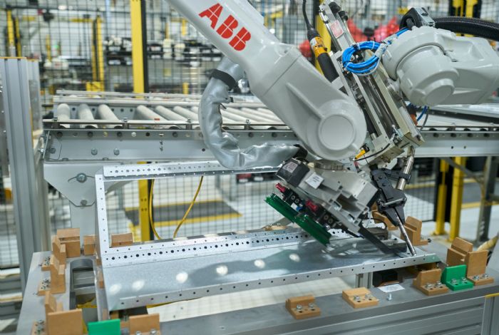 ABB-Robot-Assembling-Controller-Cabinet-Component