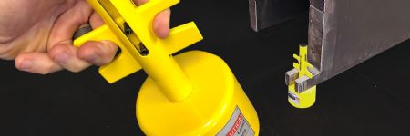 Die-Storage Blocks Boast Spring-Loaded Handles
