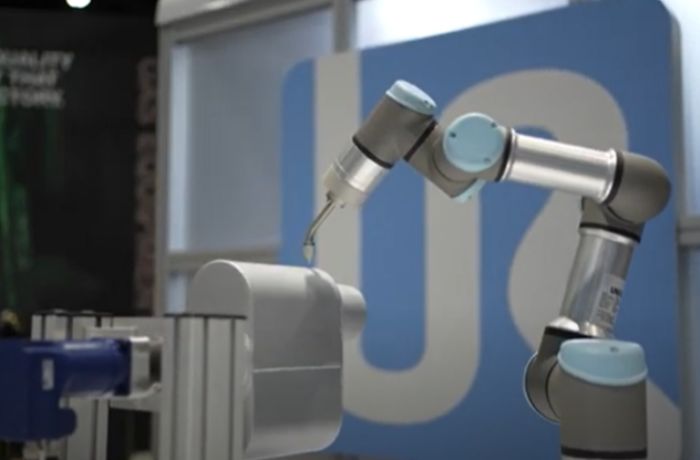 Universal-Robots-MotionPlus-dual-axis-welding-THG-Automation-FABTECH-2024