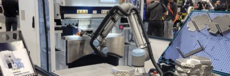 Cobot Tends Press Brake and Operate...