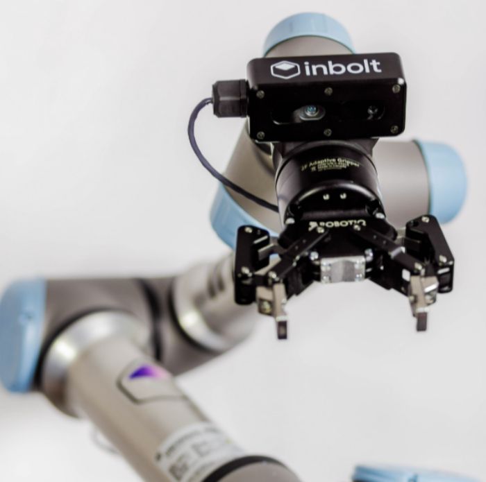 Inbolt-UR-3D-Vision-AI-moving-parts-robot-cobot