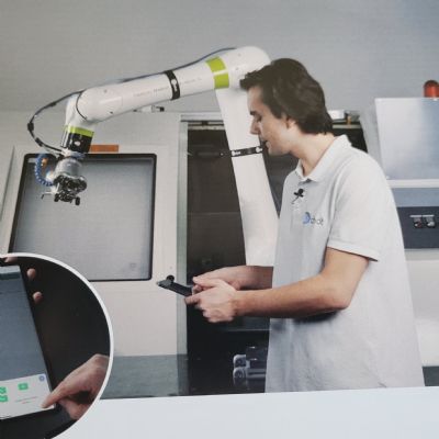 Software for Rapid Cobot Deployment, Needs no Human Programm...
