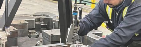 Ergonomic Grinding Arm Supports Die Maintenance