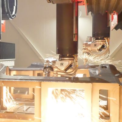 Four-Head 3d Laser Cutting Tailored for Automotive...