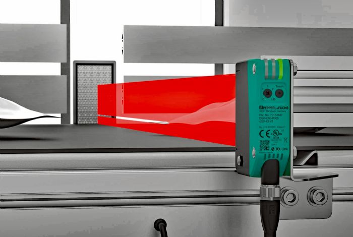 pepperlfuchs-R305-retroreflective-area-sensor